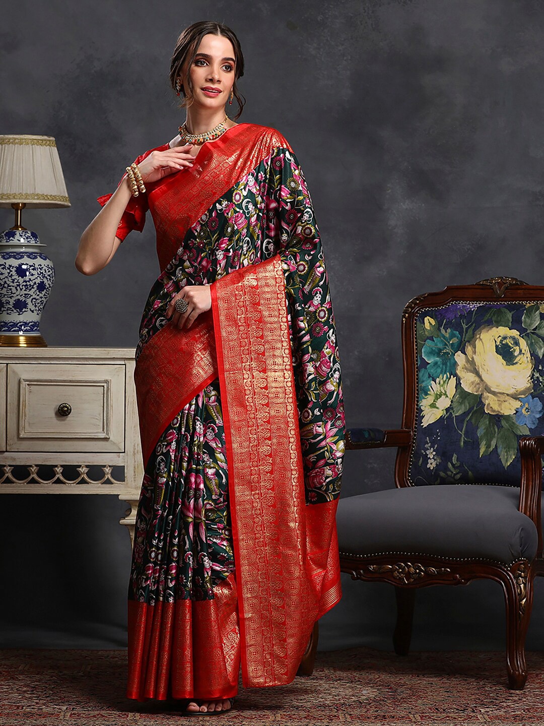 

Saree mall Green & Red Kalamkari Printed Sungudi Saree