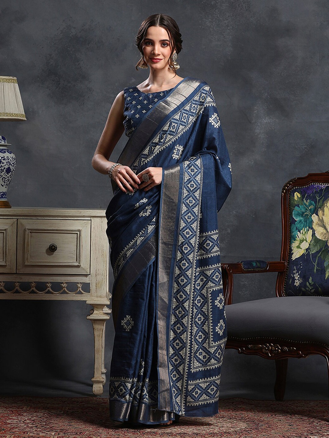 

Saree mall Navy Blue & White Ethnic Printed Zari Sungudi Saree