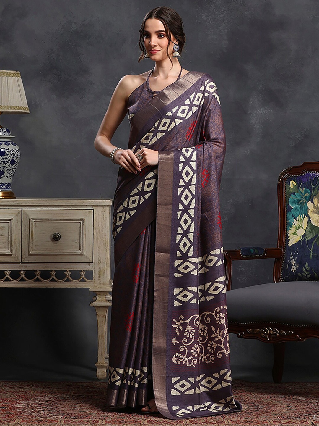 

Saree mall Violet & White Bagh Printed Zari Sungudi Saree