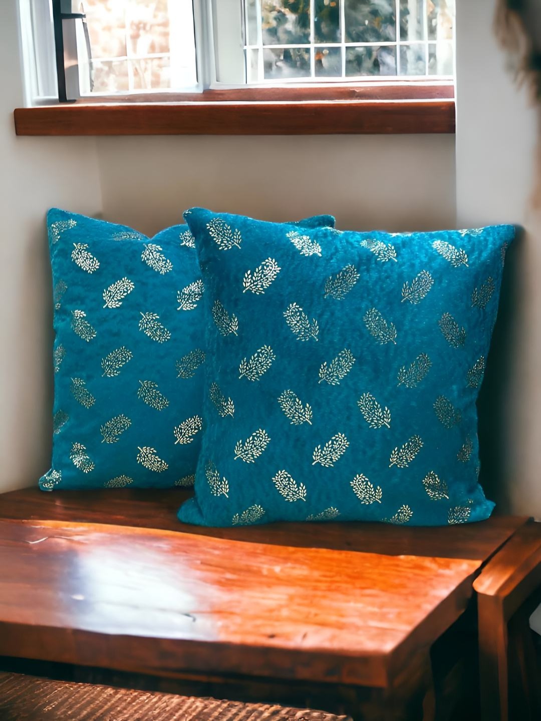 

CASA-NEST Navy Blue & Gold-Toned 2 Pieces Floral Square Cushion Covers