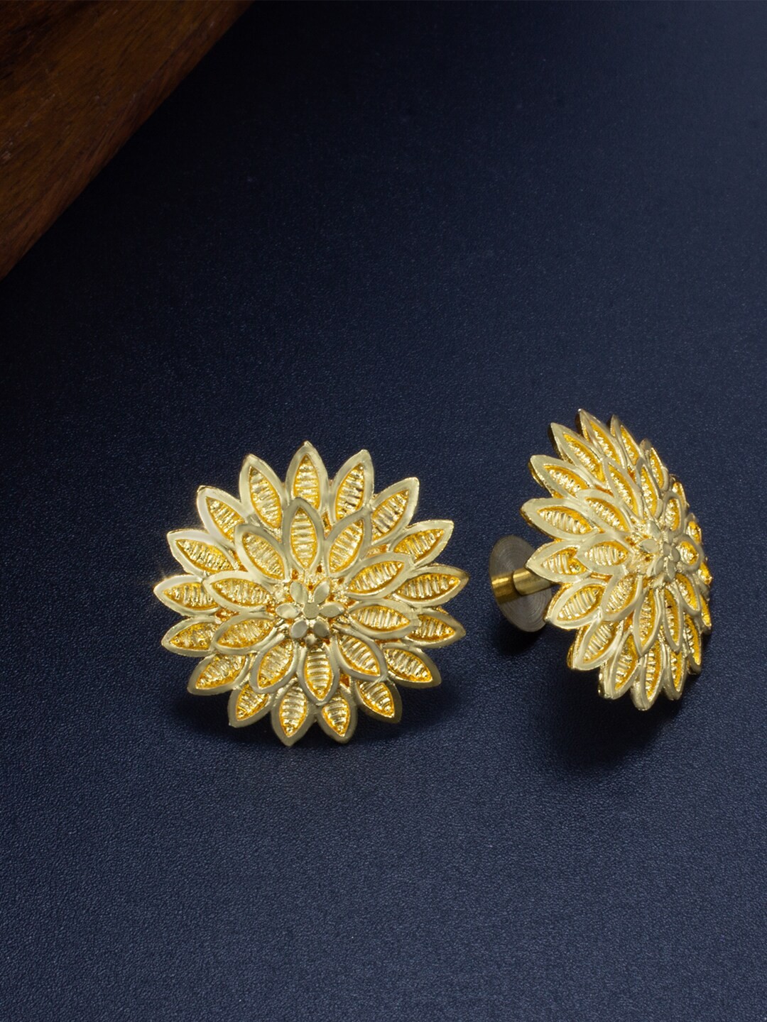 

PRIVIU Gold-Plated Floral Studs Earrings