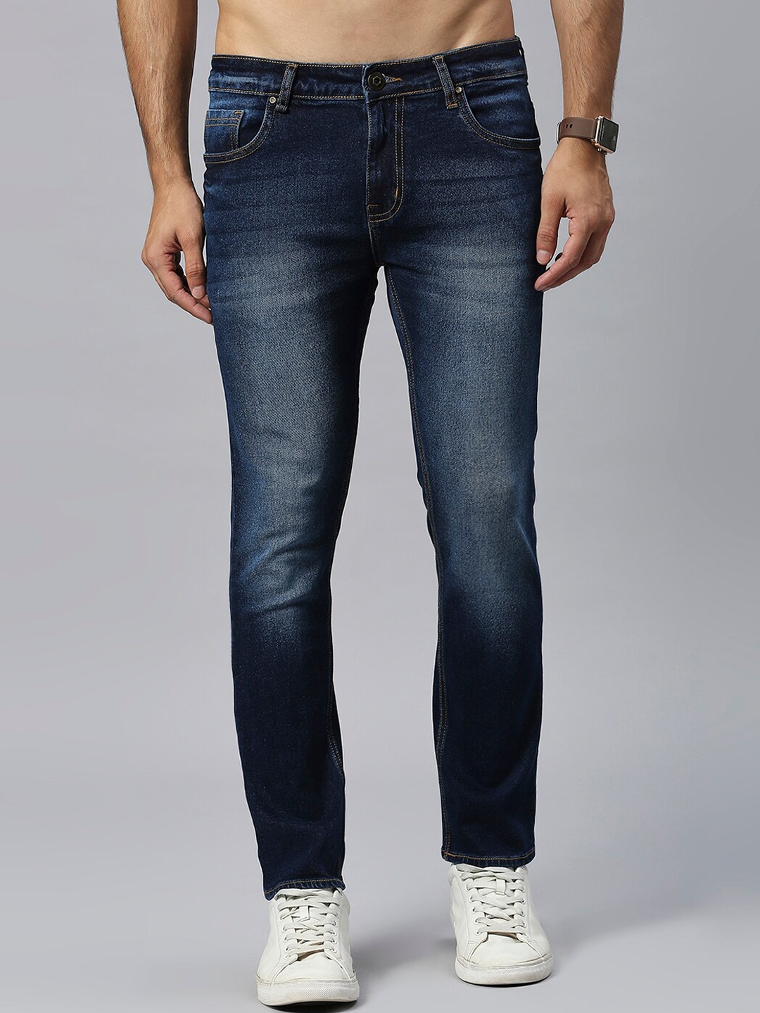 

The Roadster Lifestyle Co. Men Mid-Rise Comfort Heavy Fade Stretchable Jeans, Blue