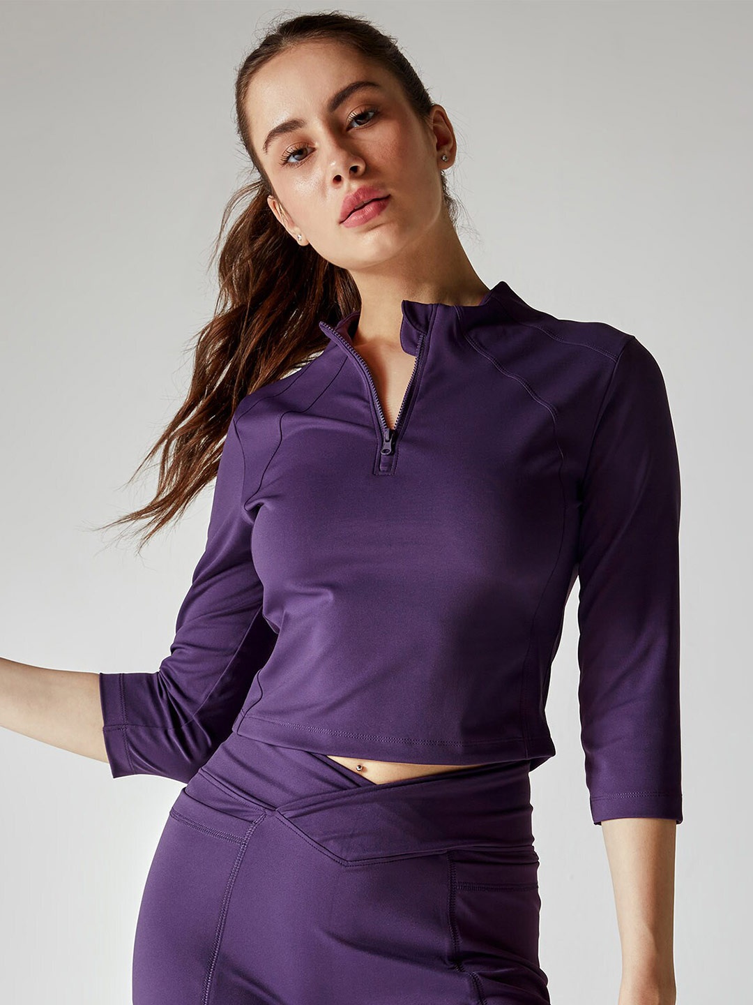 

CAVA Iris Purple Silhouette Zip Top