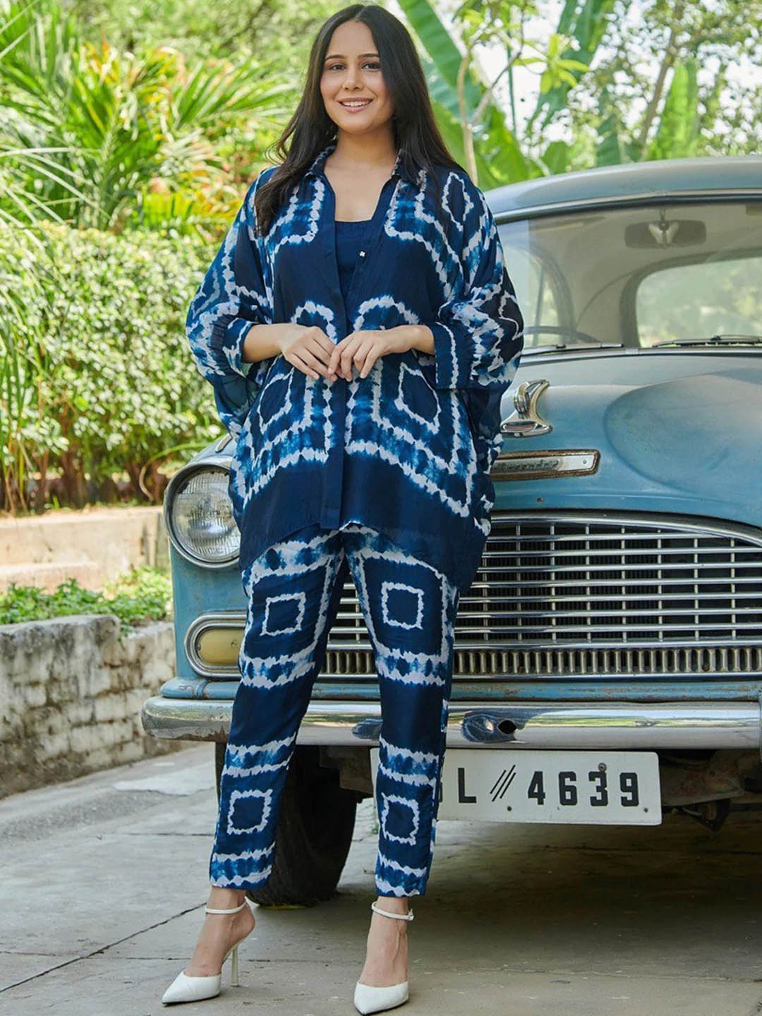 

ISHA TRADE Plus Size Geometric Printed Shirt With Trouser Co-Ords, Blue