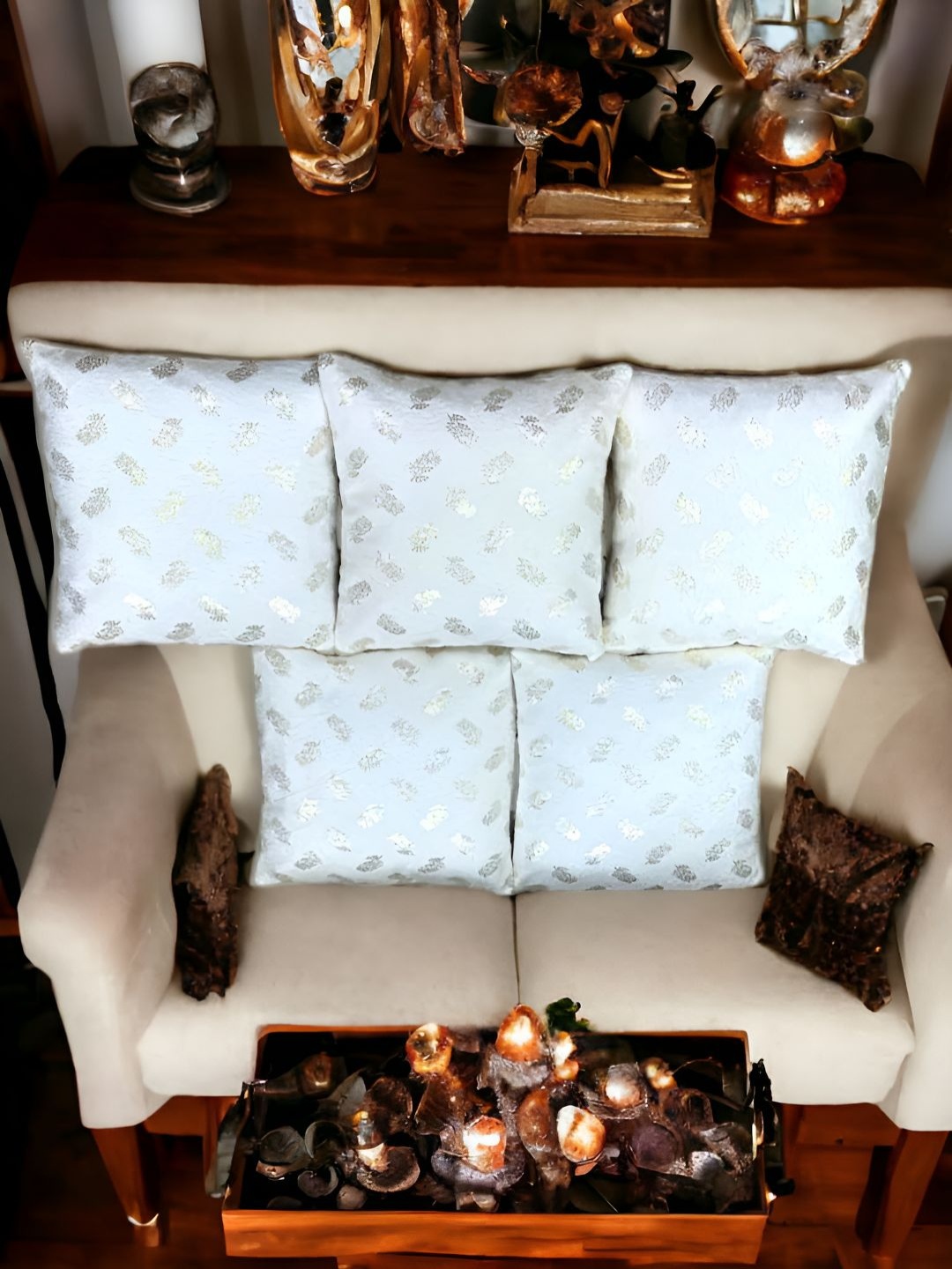 

CASA-NEST White & Gold-Toned 5 Pieces Floral Square Cushion Covers