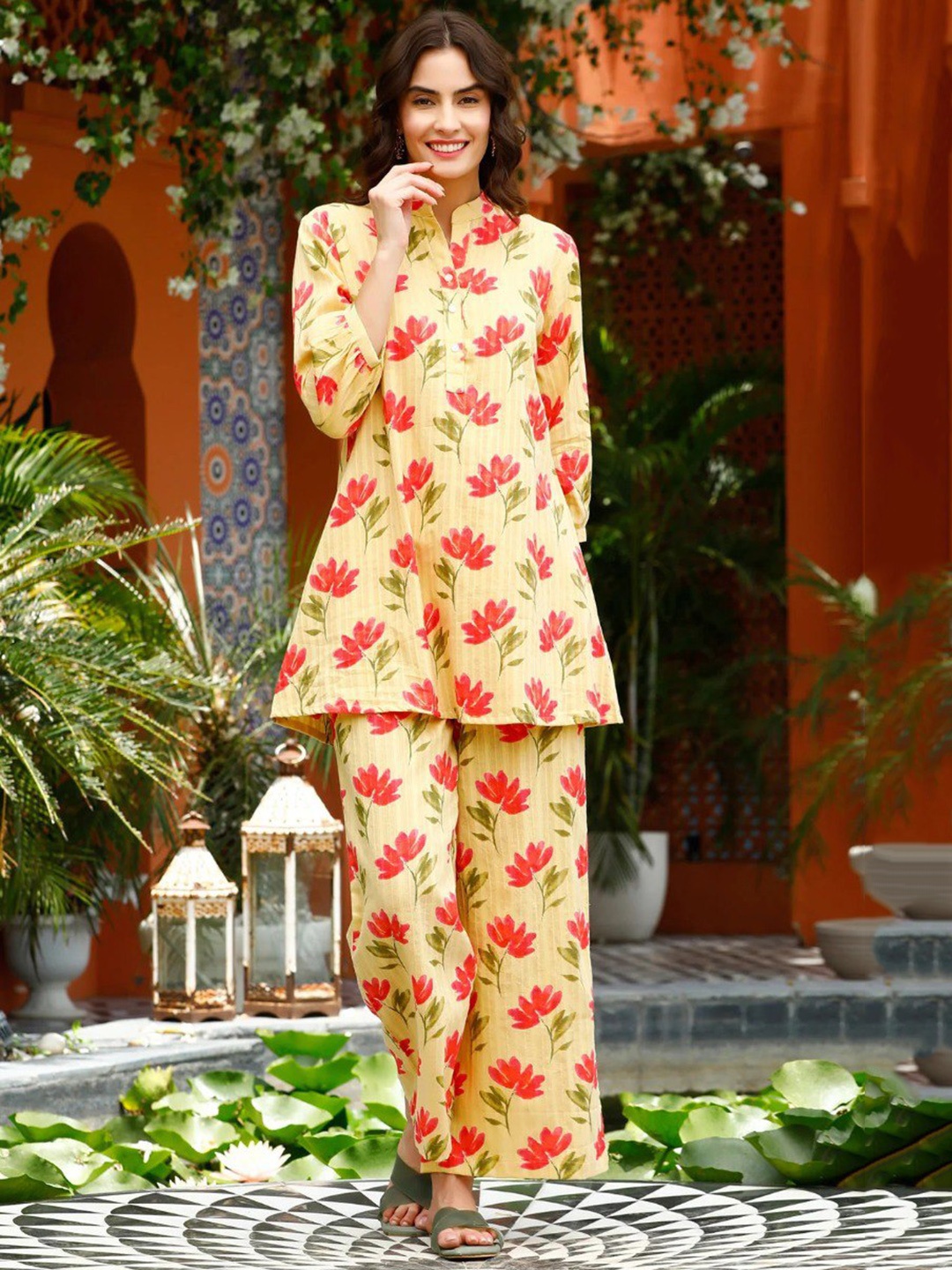 

ISHA TRADE Floral Printed Tunic With Trouser Co-Ords, Yellow