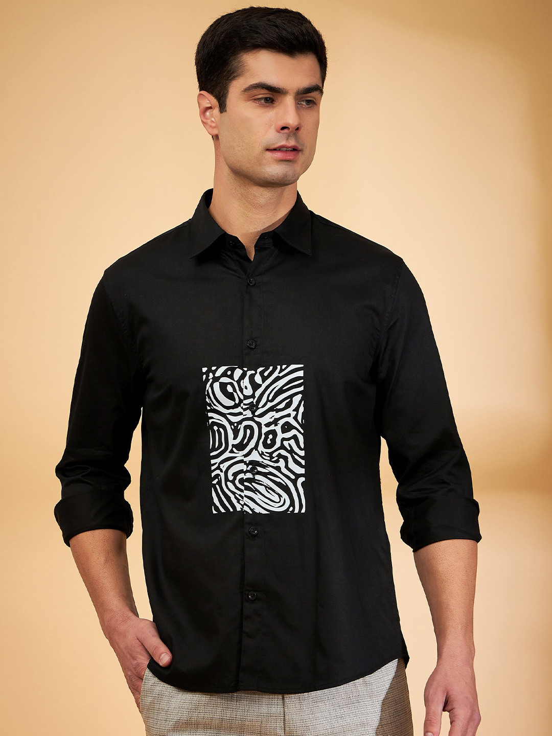 

DENNISON Smart Abstract Printed Spread Collar Cotton Casual Shirt, Black