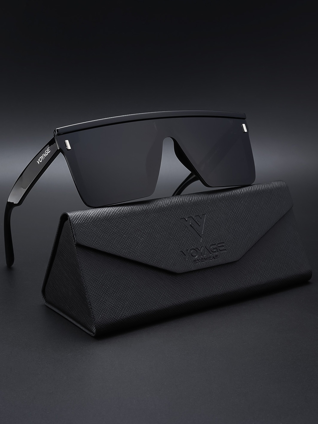 

Voyage Unisex Black Lens & Black Wayfarer Sunglasses with Polarised Lens