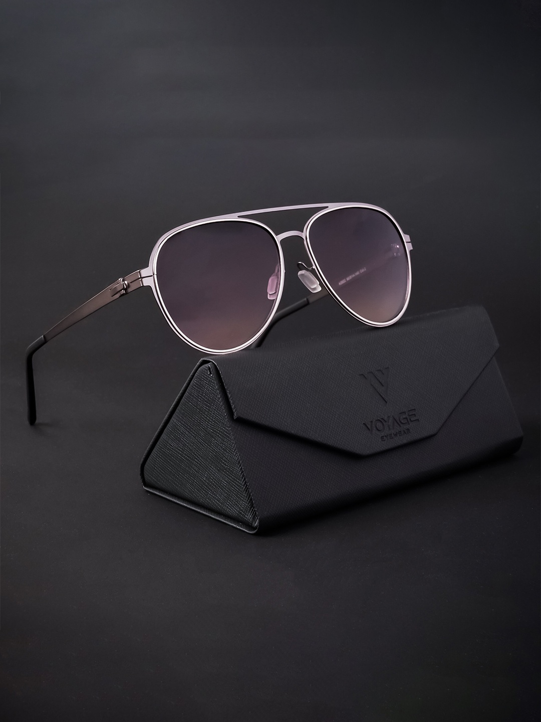 

Voyage Unisex Aviator Sunglasses With Polarised and UV Protected Lens A2022MG4290Z, Violet