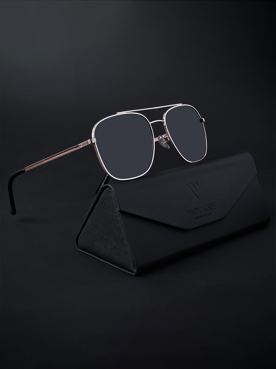 

Voyage Unisex Wayfarer Sunglasses With Polarised Lens 1109PMG4581Z, Black