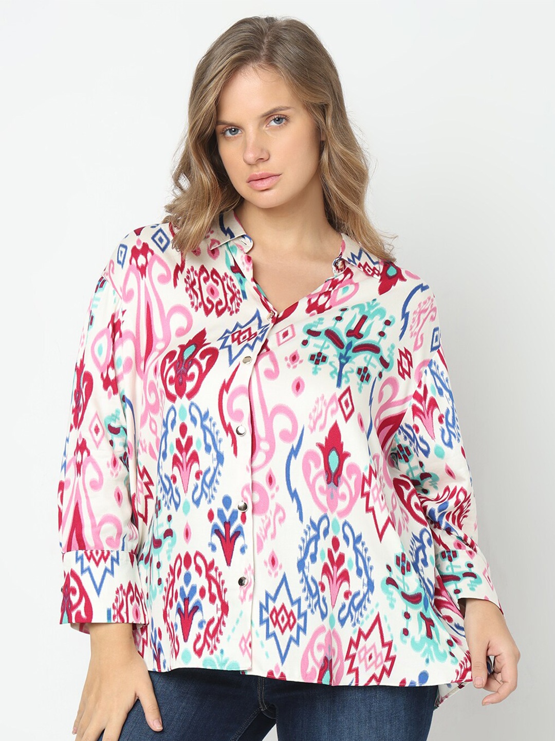 

VERO MODA CURVE Ethnic Motifs Printed Casual Shirt, Off white