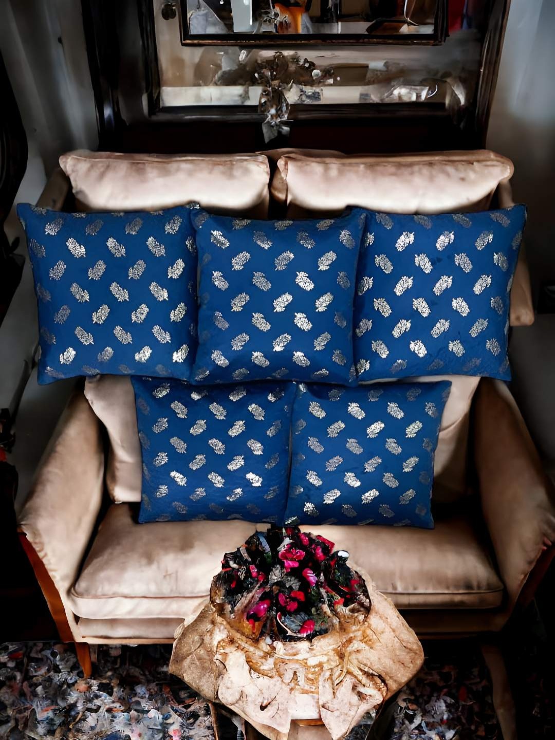 

CASA-NEST Blue & Gold-Toned 5 Pieces Floral Square Cushion Covers