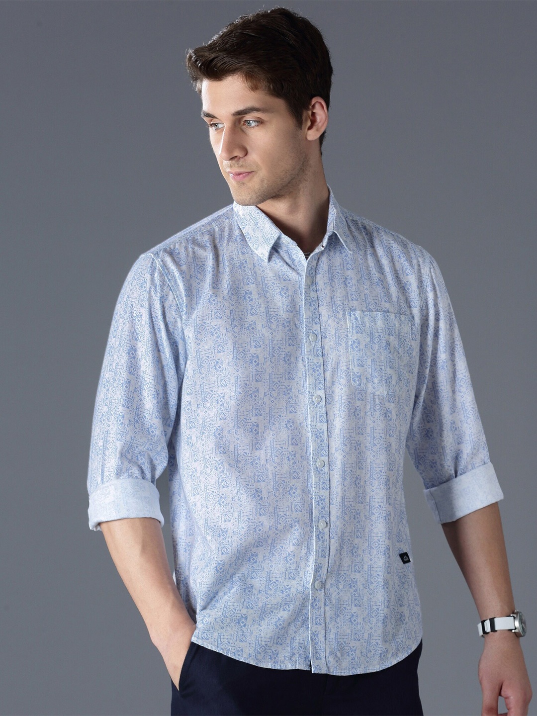 

British Club Men Blue Standard Slim Fit Casual Shirt