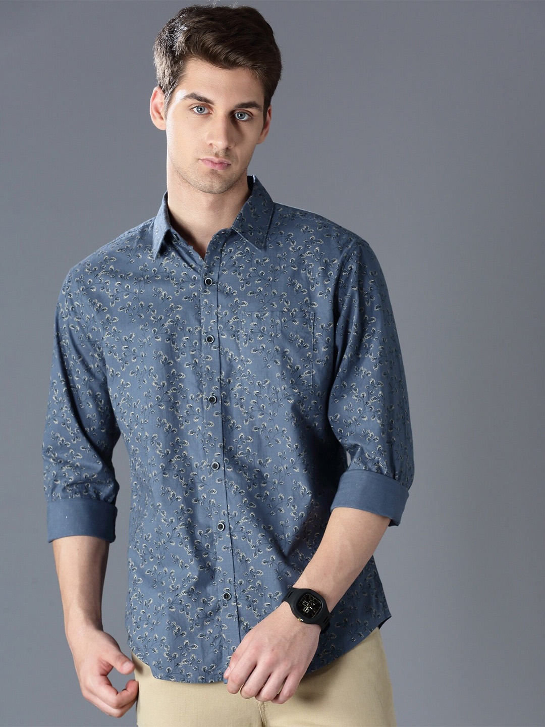 

British Club Men Blue Standard Slim Fit Casual Shirt