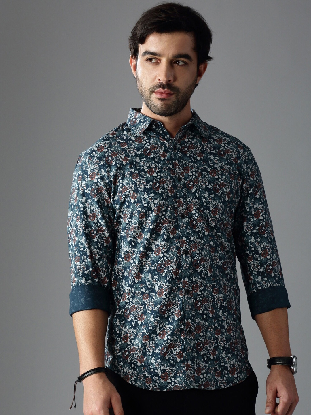

British Club Men Navy Blue Standard Slim Fit Casual Shirt