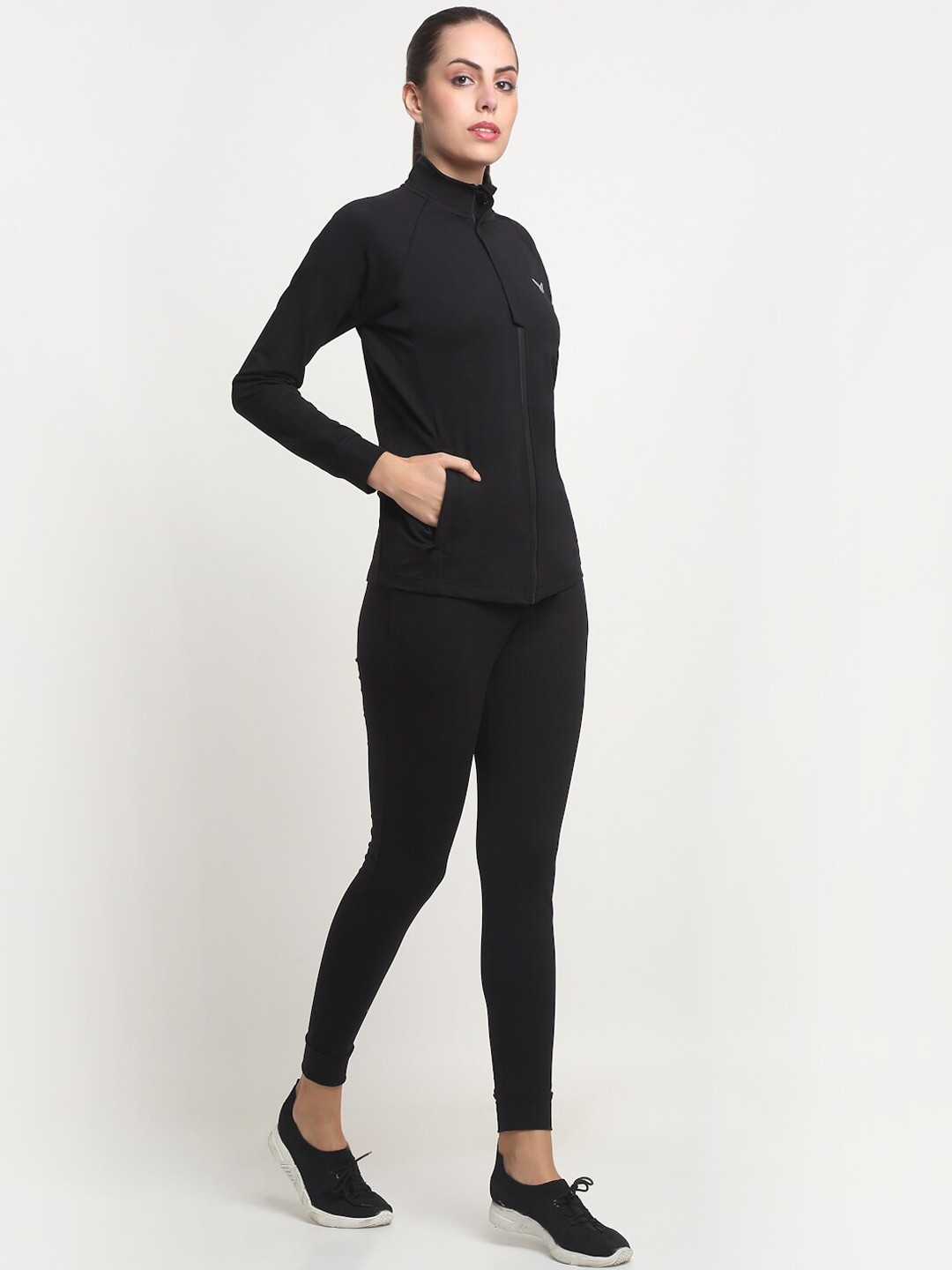 

Invincible Women Luxury Cotton Tracksuit, Black