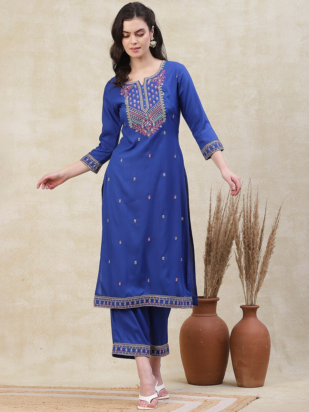 

FASHOR Ethnic Floral Embroidered Straight Kurta With Palazzos, Blue