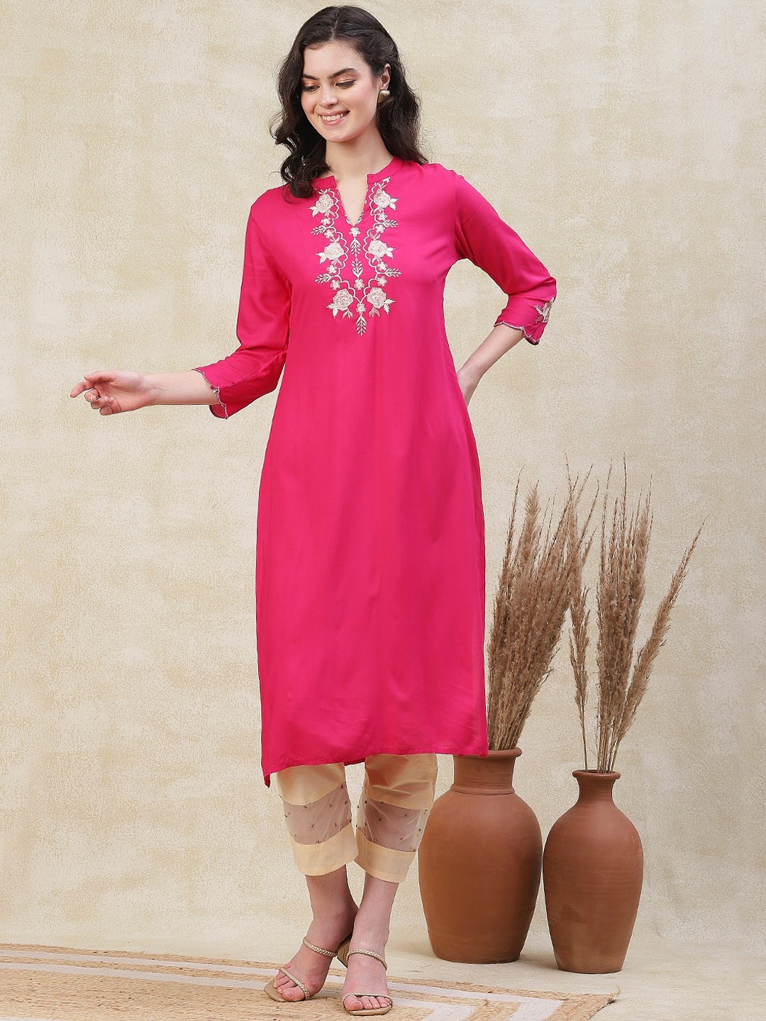 

FASHOR Embroidered A Line Mandarin Collar Thread Work Zari Kurta, Pink
