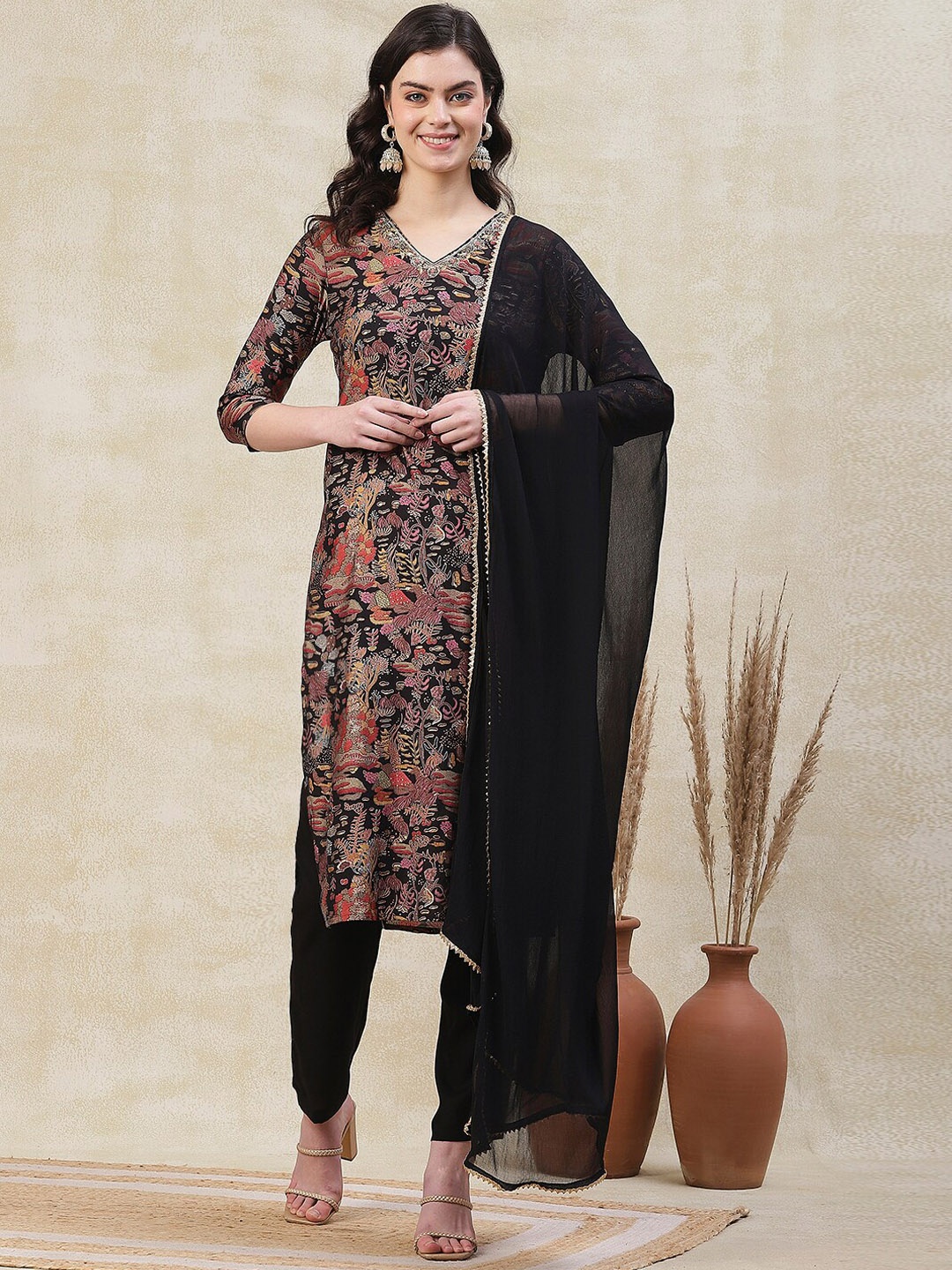 

FASHOR Floral Printed V Neck Gotta Patti Straight Kurta with Trousers & Dupatta, Black