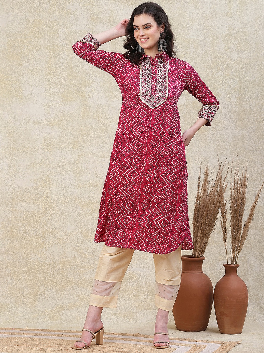 

FASHOR Bandhani Printed Mirror Work Kurta, Pink
