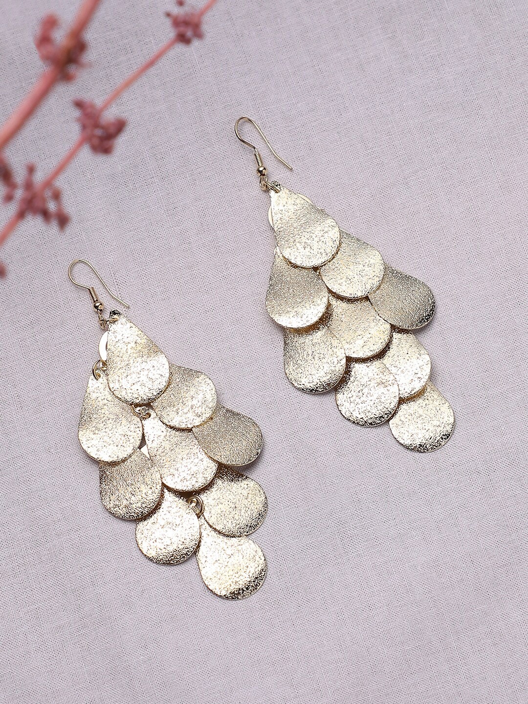 

DressBerry Gold-Plated Drop Earrings