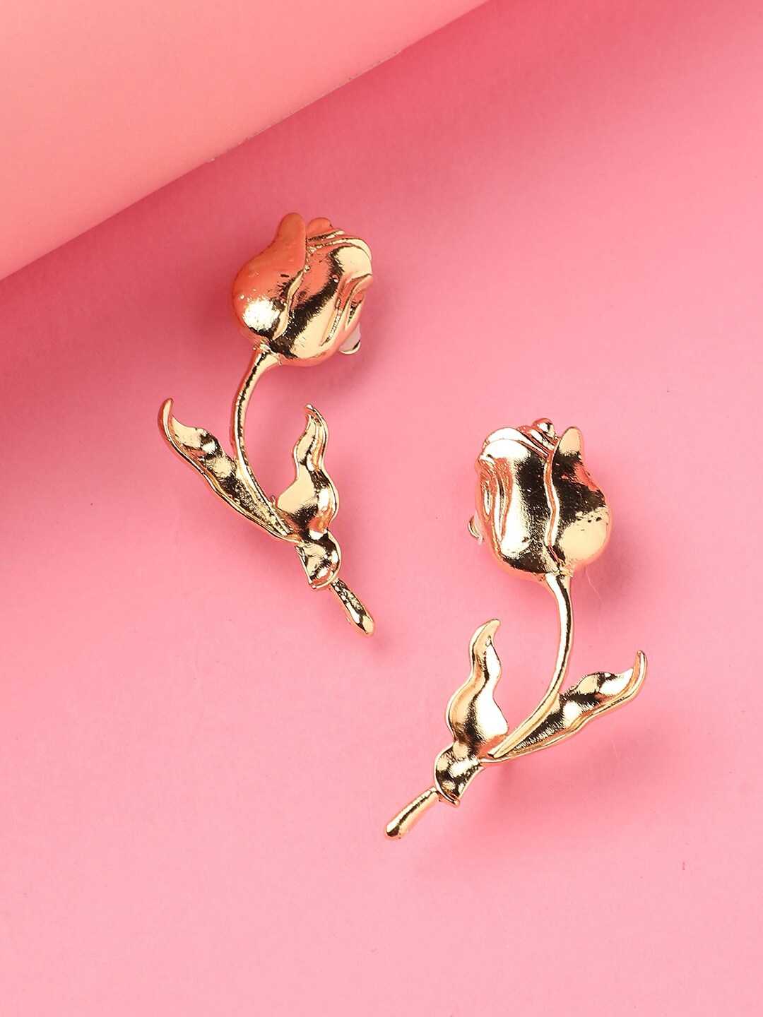 

DressBerry Gold-Toned Gold-Plated Floral Studs Earrings