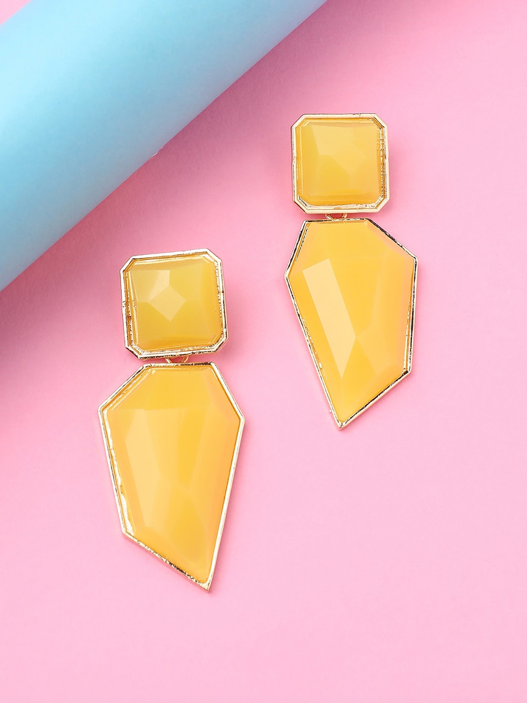 

DressBerry Yellow Gold-Plated Stone-Studded Drop Earrings