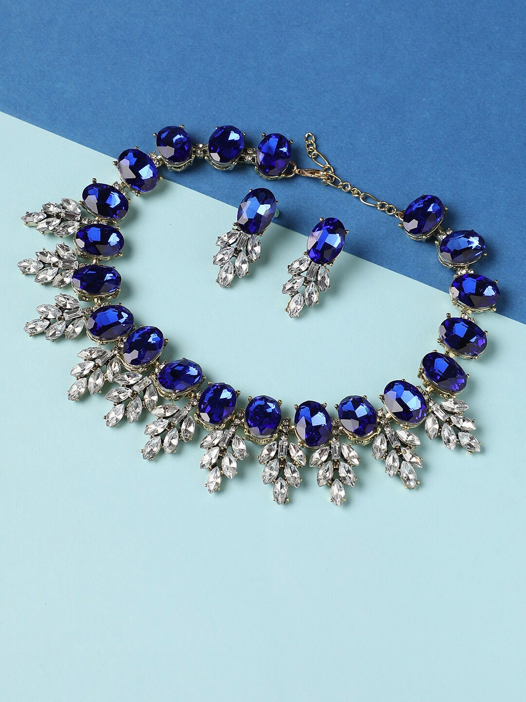 

DressBerry Gold-Plated Stone-Studded Necklace & Earrings