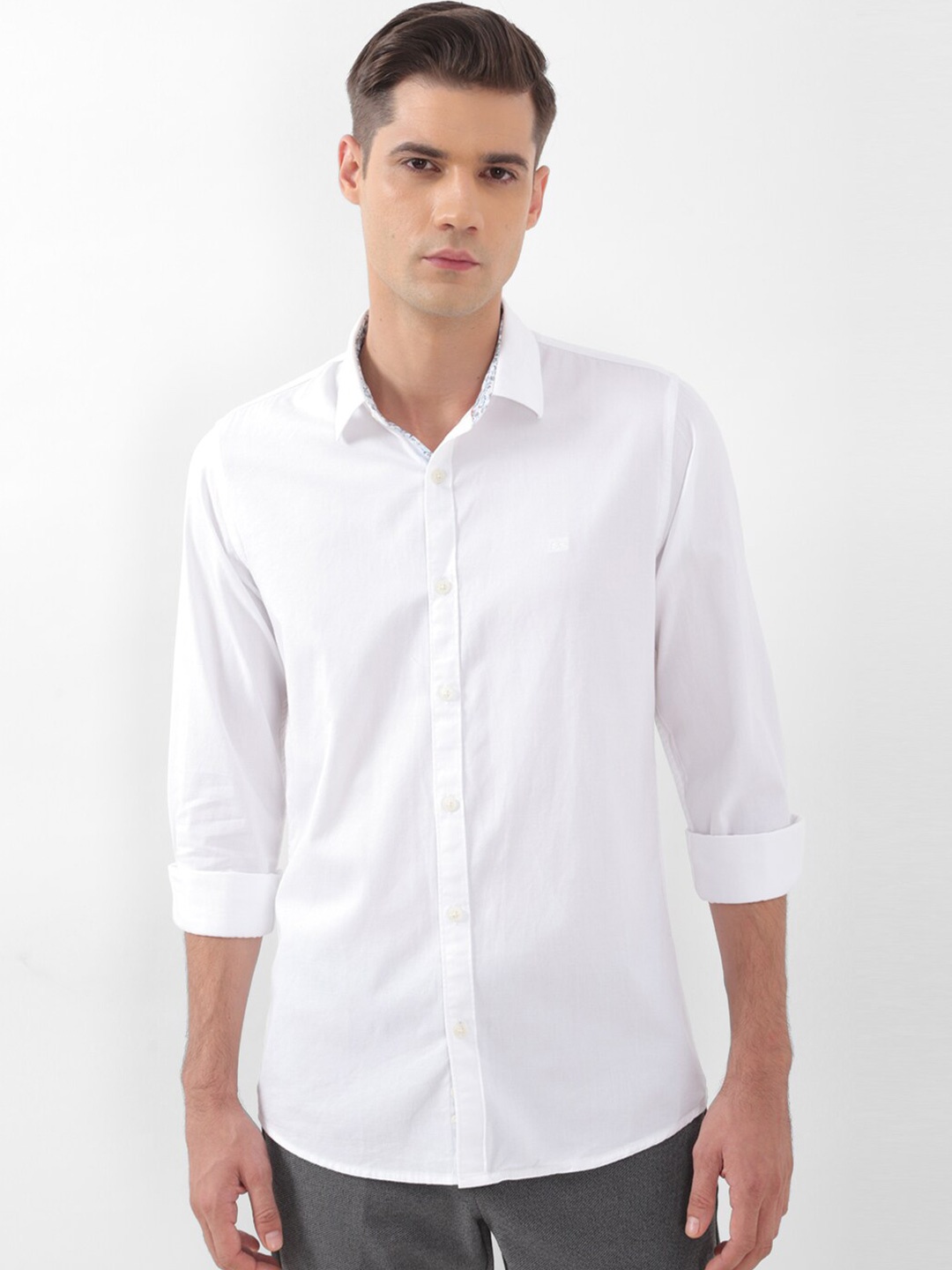 

Peter England Casuals Slim Fit Spread Collar Cotton Casual Shirt, White