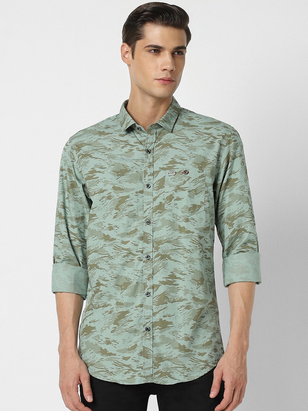 

Peter England Casuals Camouflage Slim Fit Printed Pure Cotton Casual Shirt, Green