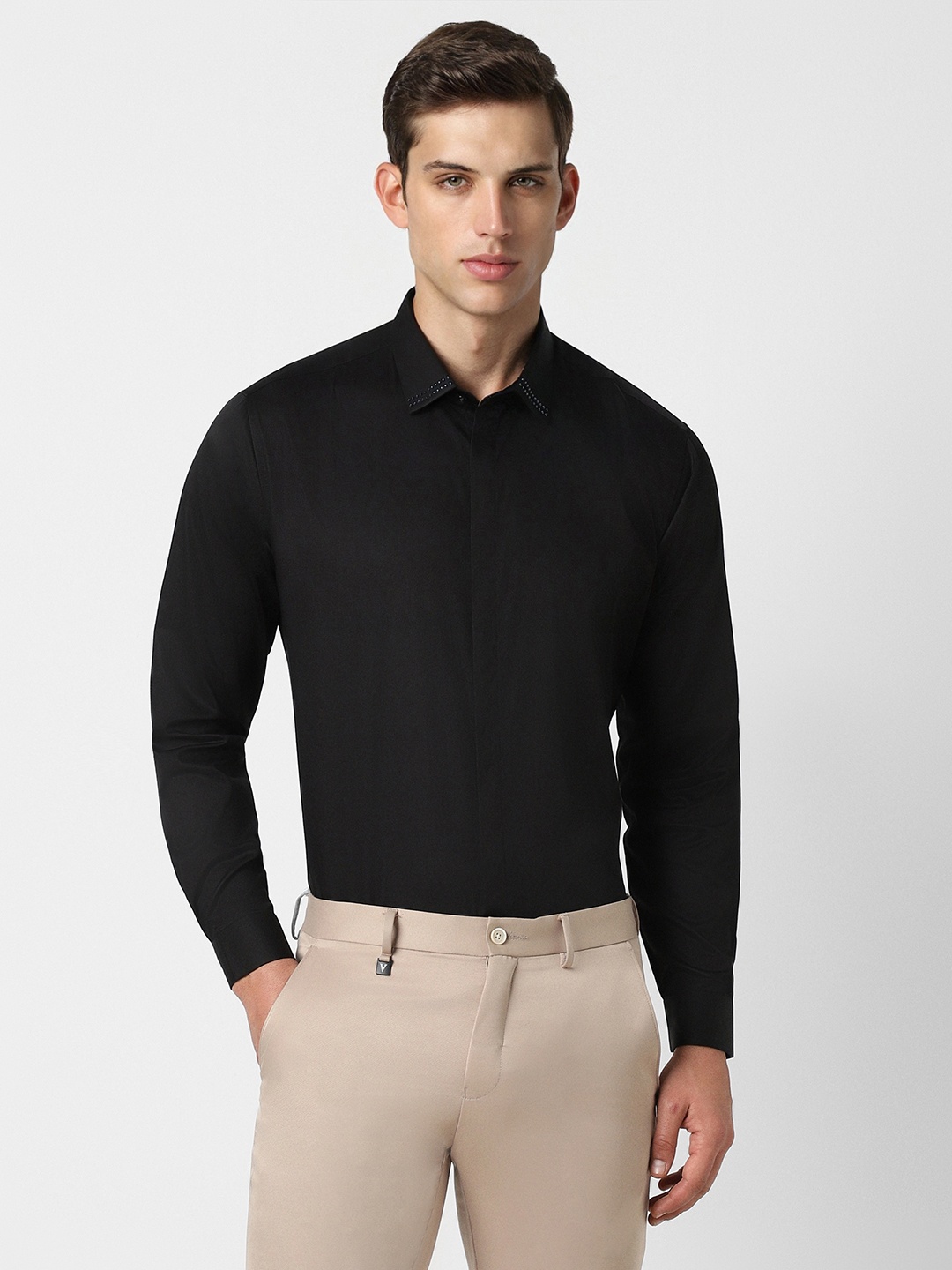 

V Dot Men Black Slim Fit Party Shirt