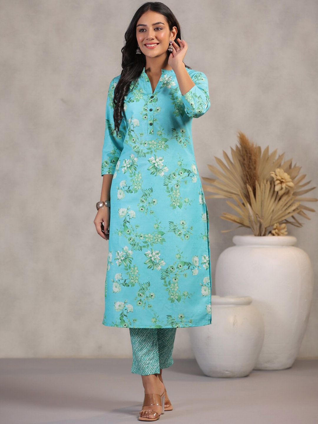 

HERE&NOW Floral Printed Mandarin Collar Straight Kurta with Trouser, Turquoise blue
