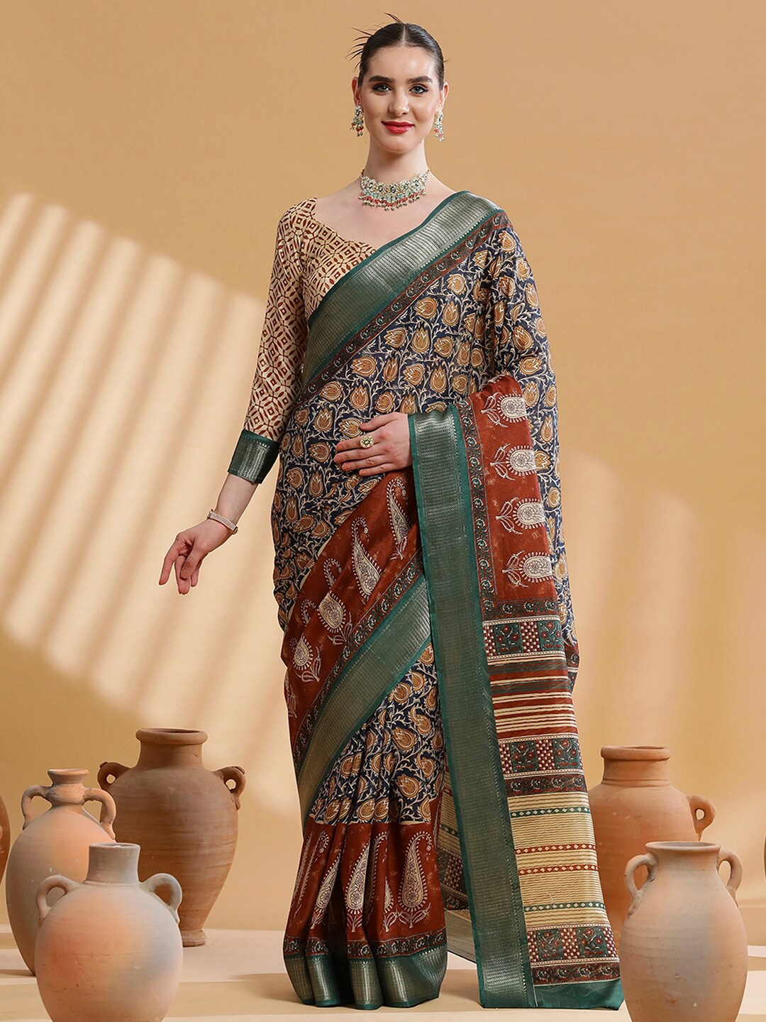 

Sangria Ethnic Printed Saree With Blouse Piece, Navy blue
