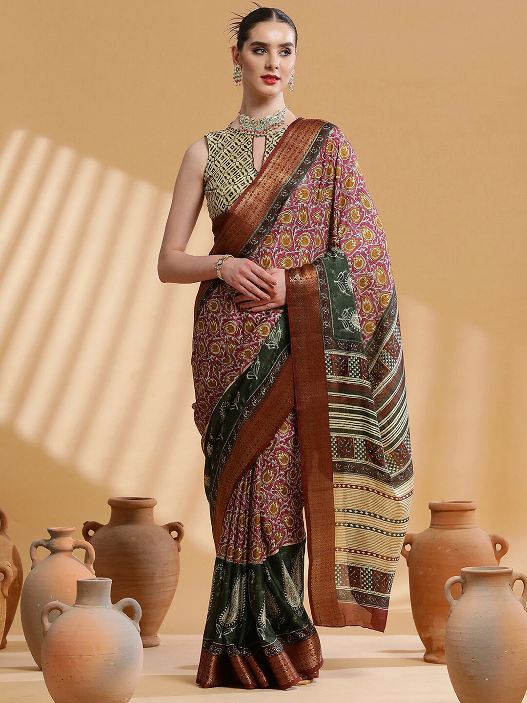 

Sangria Ethnic Motif Printed Sarees With Blouse, Pink