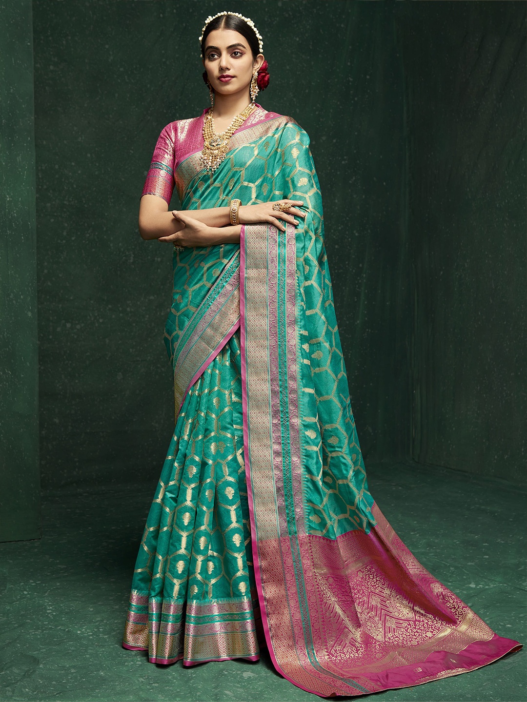 

elora Silk Cotton Designer Banarasi Saree, Sea green