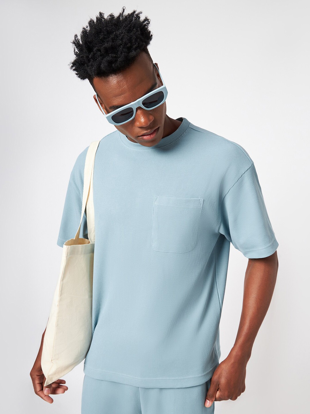 

CAVA Self Design Drop-Shoulder Sleeves Cotton Waffle T-shirt, Blue