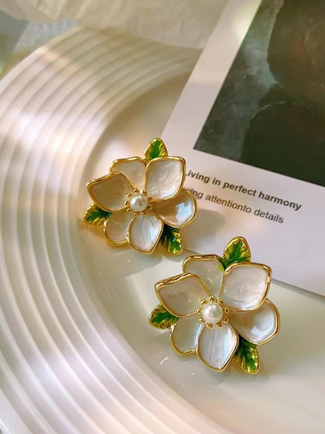 

FIMBUL Gold-Plated Stones Studded Floral Studs Earrings, White