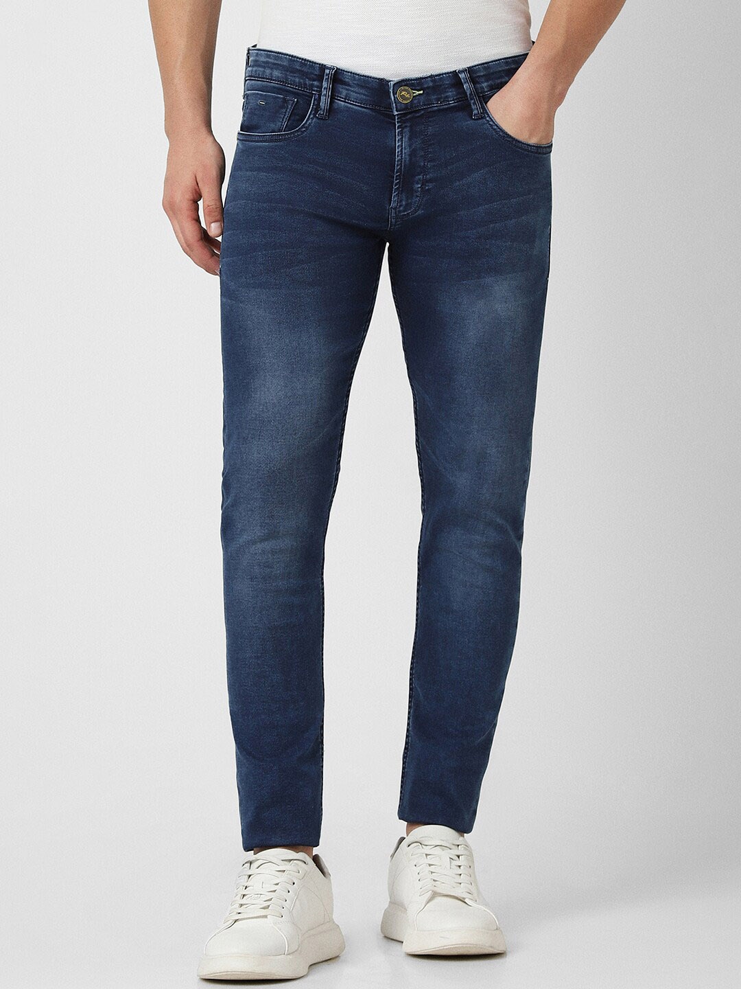 

Peter England Casuals Men Skinny Fit Heavy Fade Stretchable Jeans, Navy blue