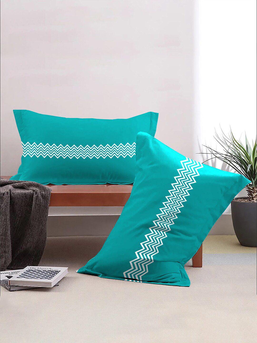 

MYTRIDENT Red & White 2 Pieces Printed Pure Cotton Rectangle Pillow Covers, Blue