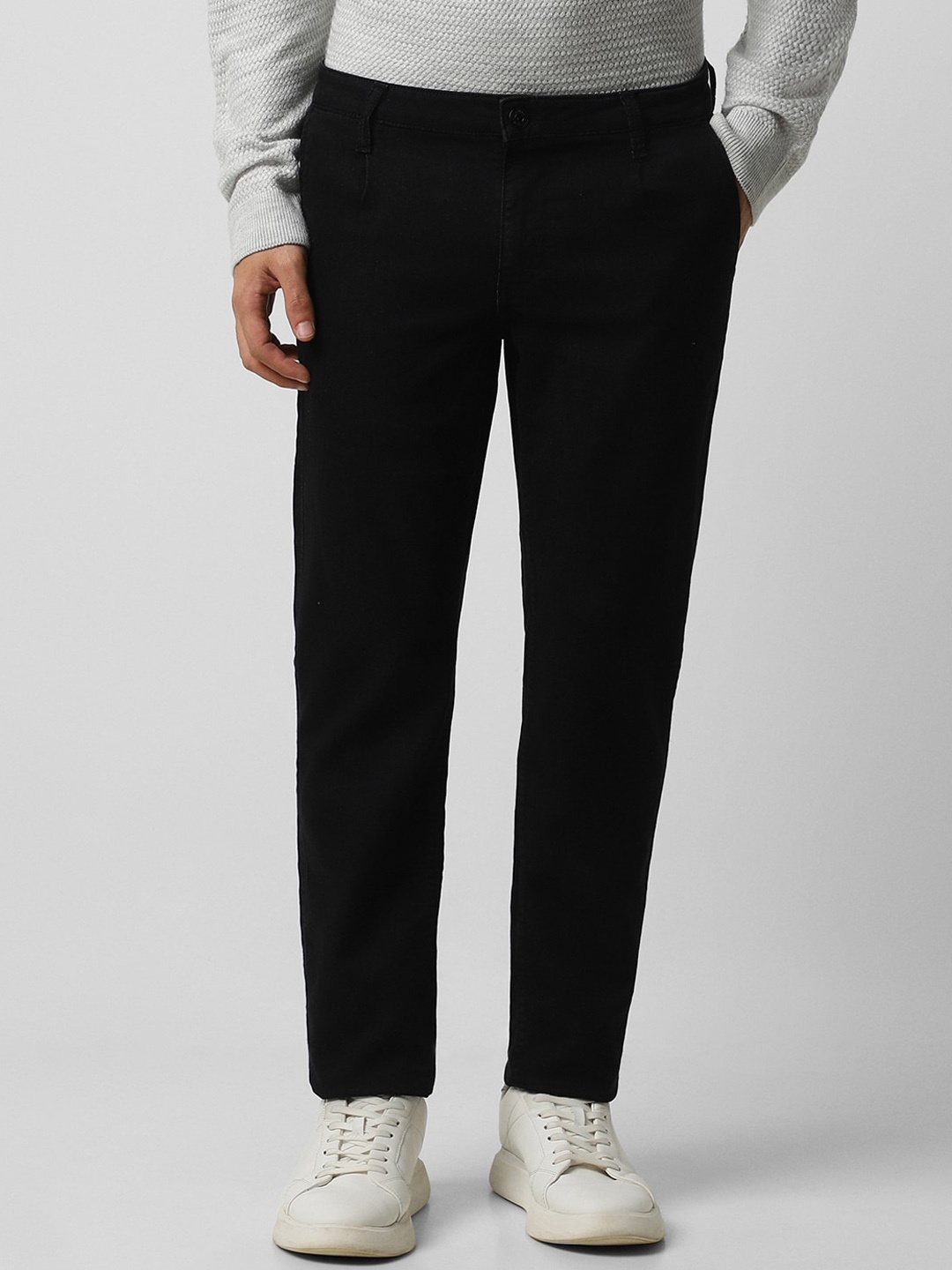

V Dot Men Slim Fit Jeans, Black
