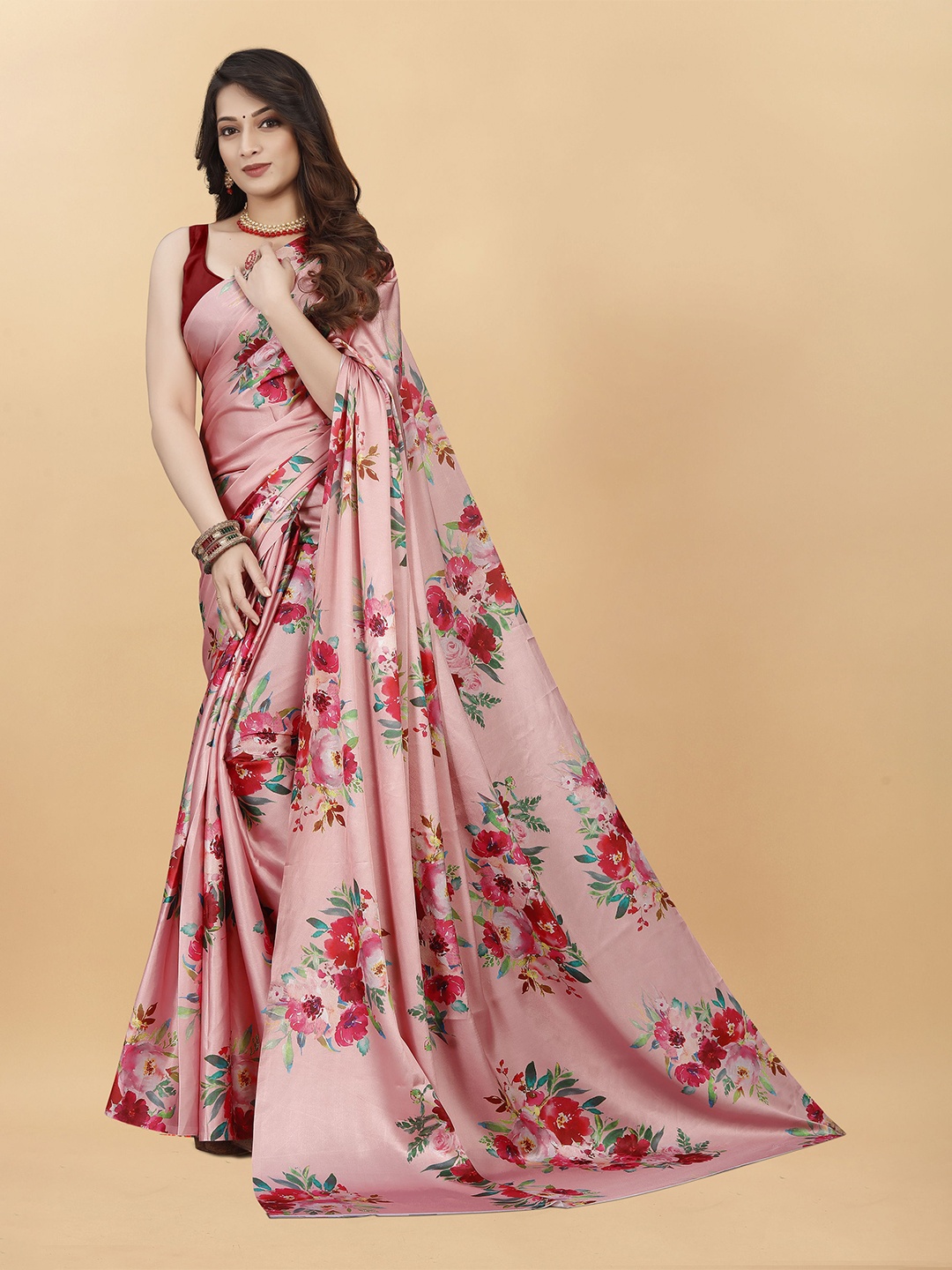 

DIVASTRI Floral Satin Banarasi Saree, Peach