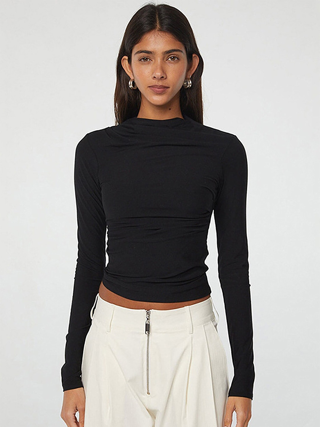 

LULU & SKY High Neck Long Sleeves Fitted Crop Top, Black