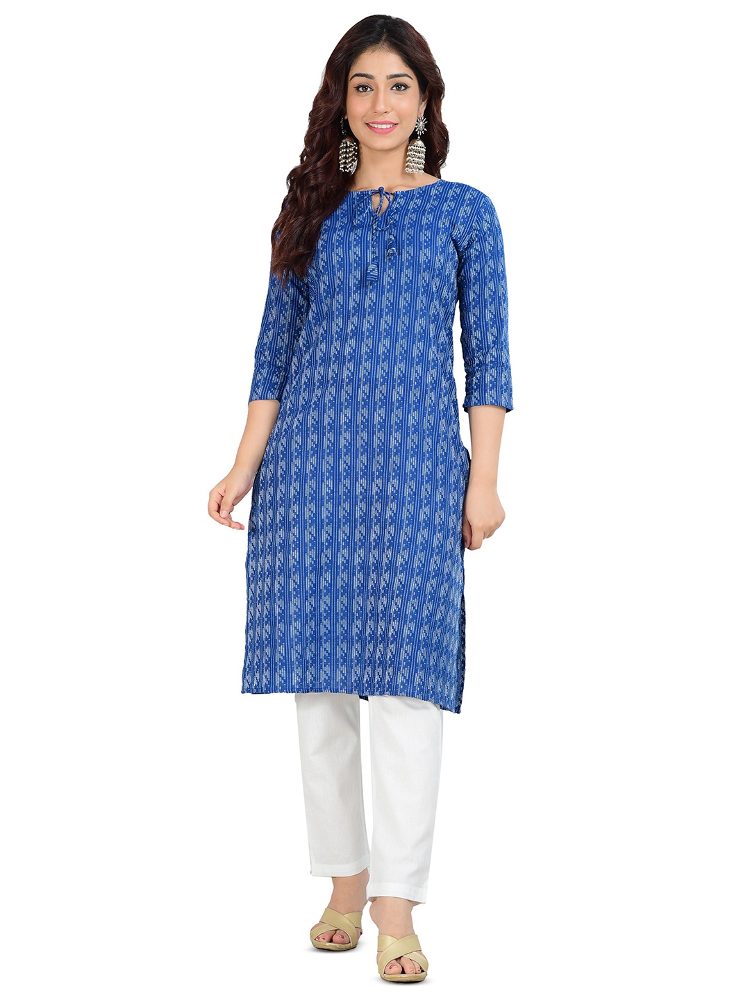 

BAESD Abstract Print Tie-Up Neck Cotton Straight Kurta, Blue