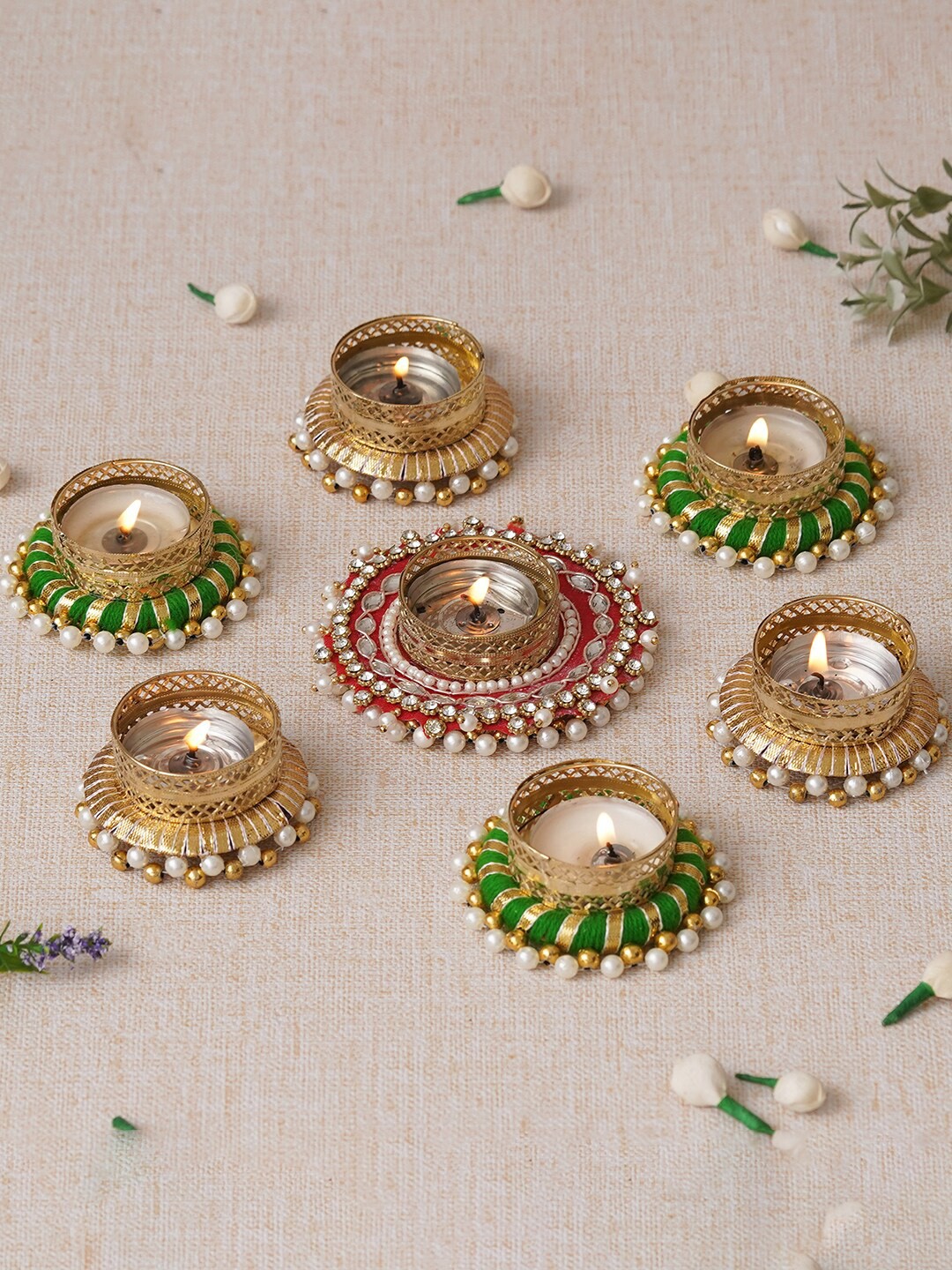 

eCraftIndia Red & Green 7 Pieces Textured Round Shaped Decorative Tea Light Candle Holders