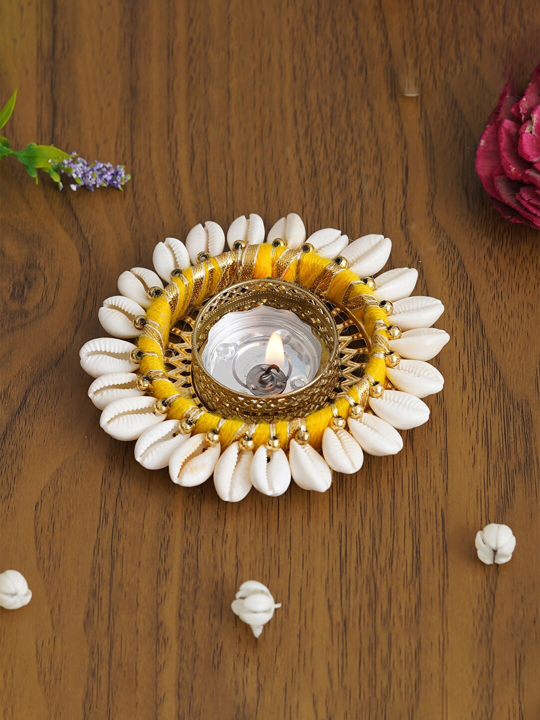

eCraftIndia Yellow & White Cowrie Shell Decorative Metal Tea Light Holder
