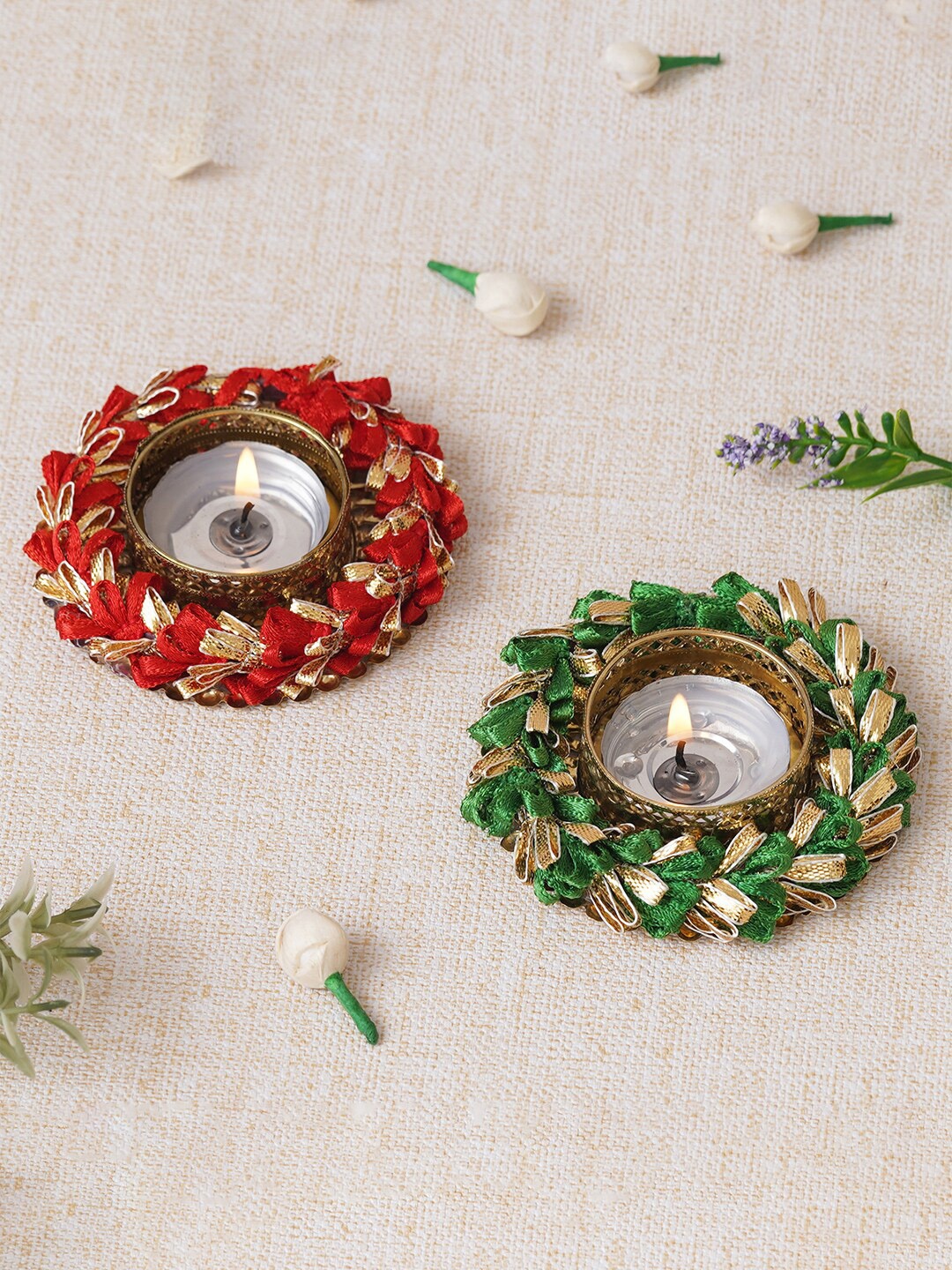 

eCraftIndia Gold Toned & Green 2 Pieces Round Shaped Candle Holders