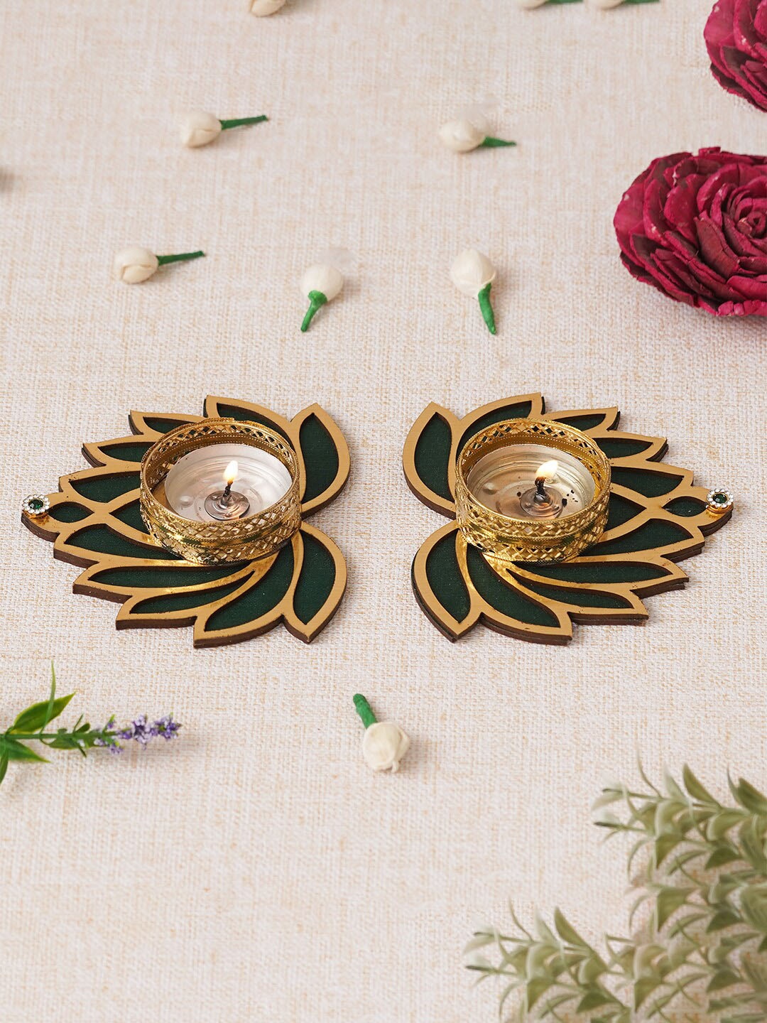 

eCraftIndia Gold Toned & Green 2 Pieces Round Shaped Candle Holders