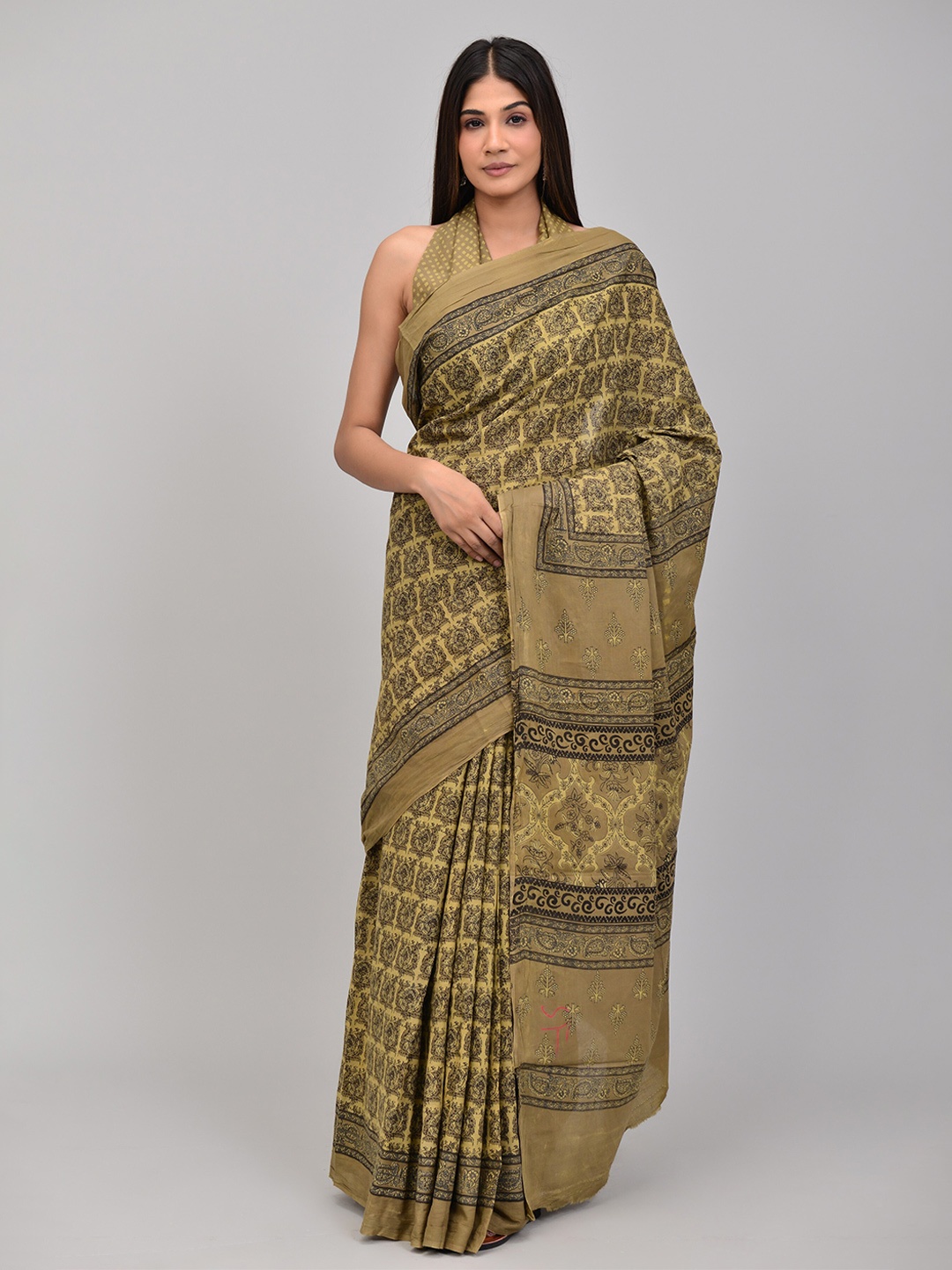 

Shivanya Handicrafts Ethnic Motifs Pure Cotton Block Print Saree, Olive