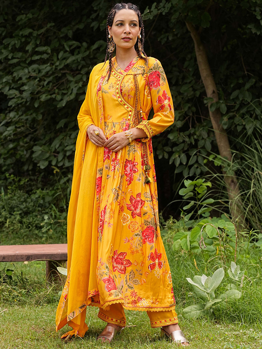 

PRATAP SONS Floral Printed V-Neck Angrakha Anarkali with Salwar & Dupatta, Yellow