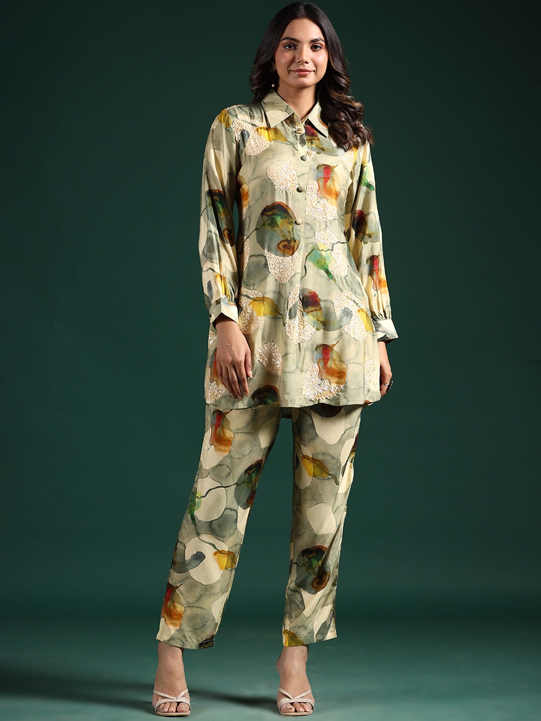 

PRATAP SONS Abstract Printed Straight Kurti & Trouser, Beige